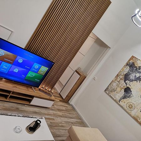 New Modern Apartment In The Center Of Tirana Exterior foto