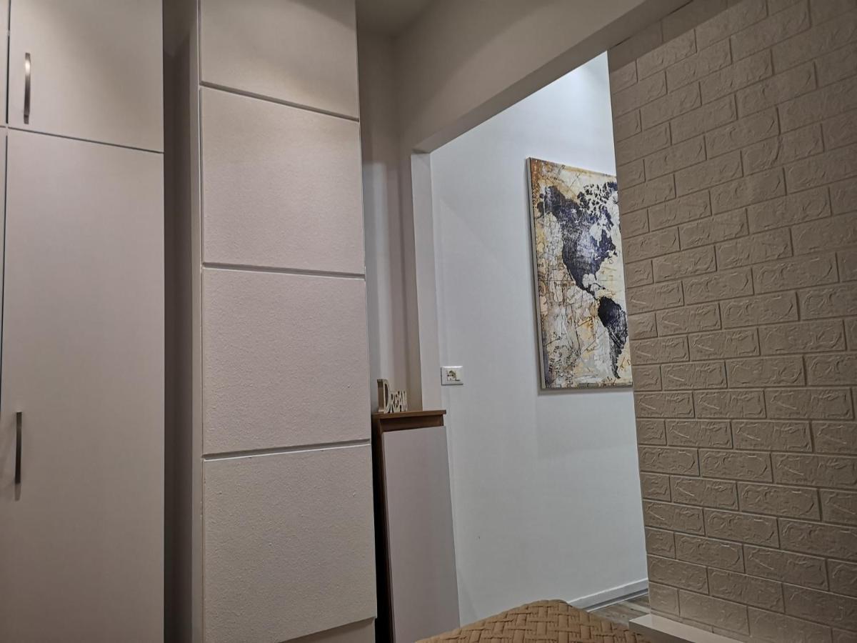 New Modern Apartment In The Center Of Tirana Exterior foto