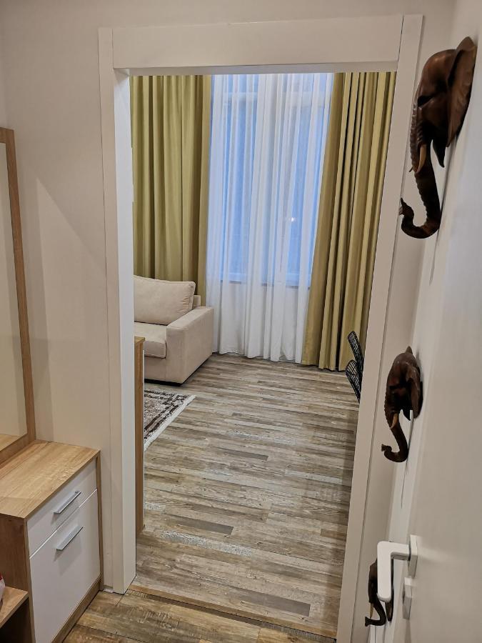New Modern Apartment In The Center Of Tirana Exterior foto