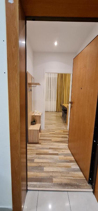 New Modern Apartment In The Center Of Tirana Exterior foto