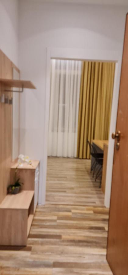 New Modern Apartment In The Center Of Tirana Exterior foto